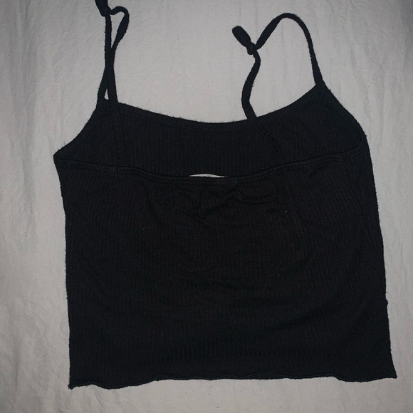 Black crop top - Picture 2 of 3